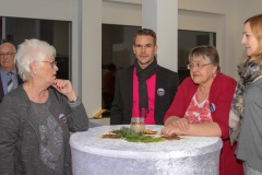 04_M0A5057-Roter-Sessel-AWO-2019_11_21_Bildgroesse-aendern