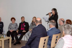 12_M0A5068-Roter-Sessel-AWO-2019_11_21_Bildgroesse-aendern