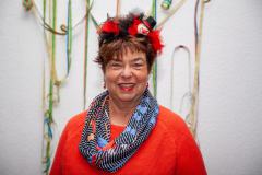 1U9B9033-Angelika-naerrisch-behuetet