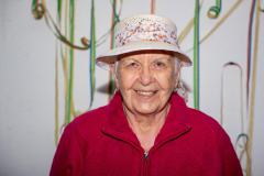 1U9B9071-naerrisch-behuetet